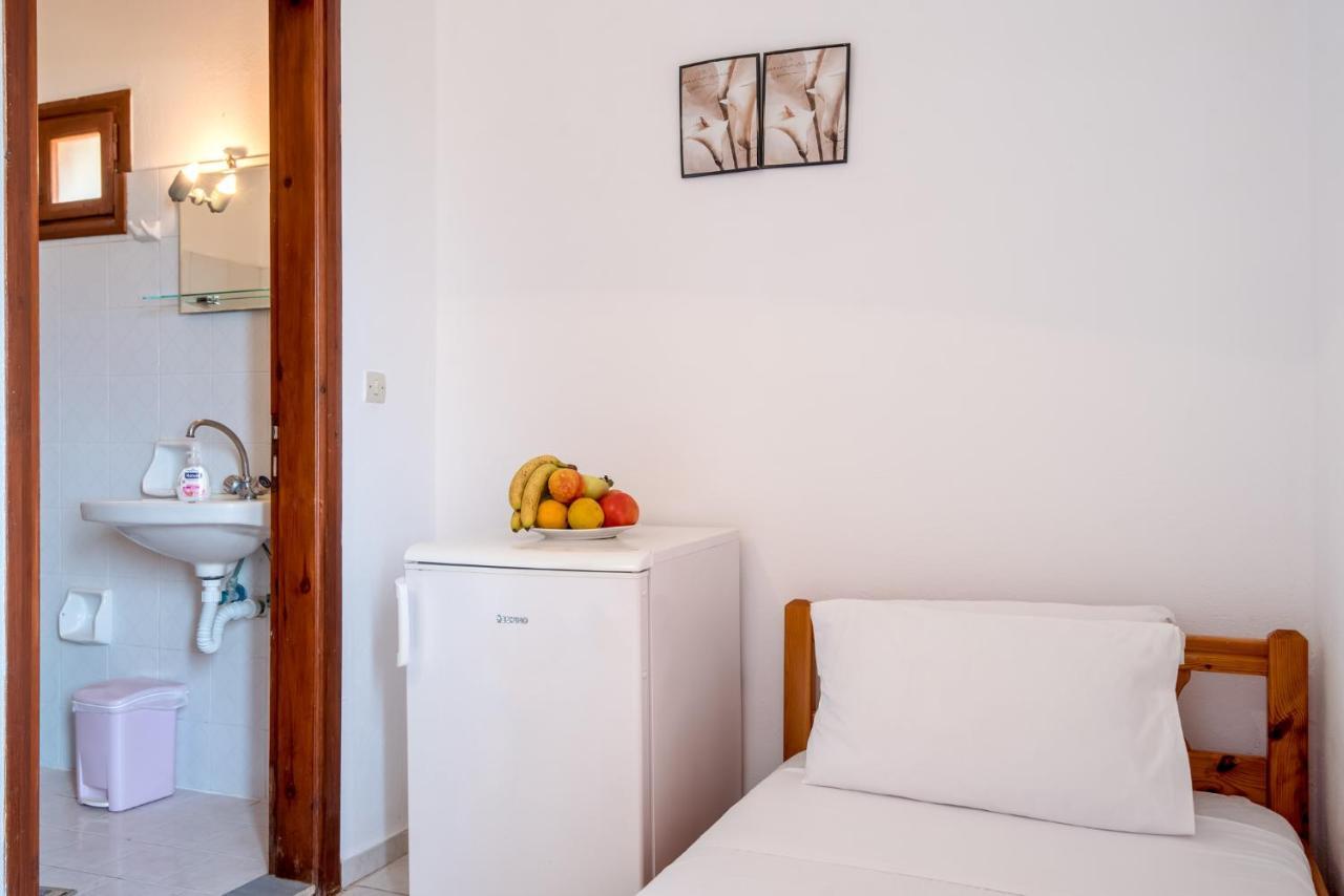 Antonis Studio Apartamento Sfinárion Exterior foto